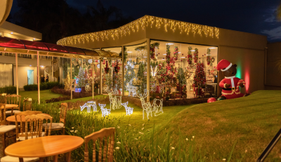 Carreata MINI marca chegada do Papai Noel à Utilitá Casa & Design em Ribeirão Preto
