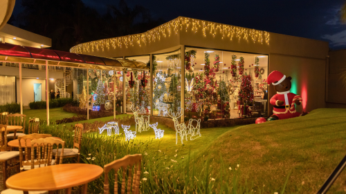 Carreata MINI marca chegada do Papai Noel à Utilitá Casa & Design em Ribeirão Preto