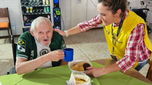 Voluntariado: uma alegria para quem doa o seu tempo ao próximo