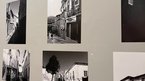 Exposição no ShoppingSantaÚrsula retrata experiência artística entre Brasil e Portugal