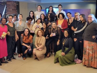 entre mulheres