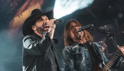 Edson & Hudson se apresentam no Multiplan Hall