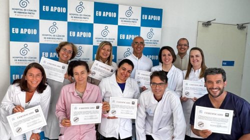 Hospital de Câncer de Ribeirão Preto é referência mundial em tratamento com laser para mucosite oral