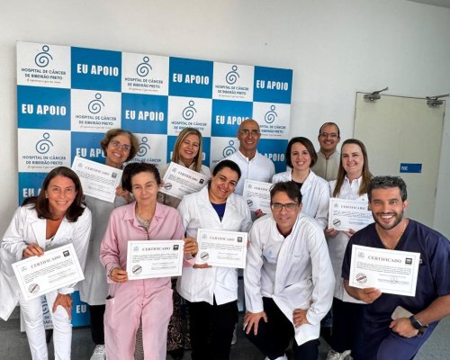 Hospital de Câncer de Ribeirão Preto é referência mundial em tratamento com laser para mucosite oral