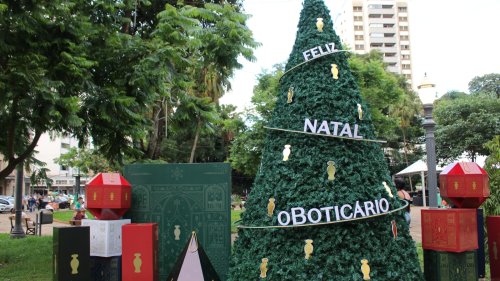Natal do Boticário chega a Ribeirão Preto com árvore iluminada no Centro
