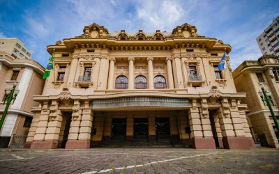 Theatro Pedro II completa 96 anos com programação gratuita em Ribeirão Preto