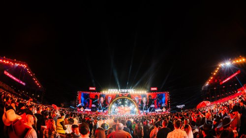 Ribeirão Rodeo Music 2026 começa com shows e provas na arena em Ribeirão Preto