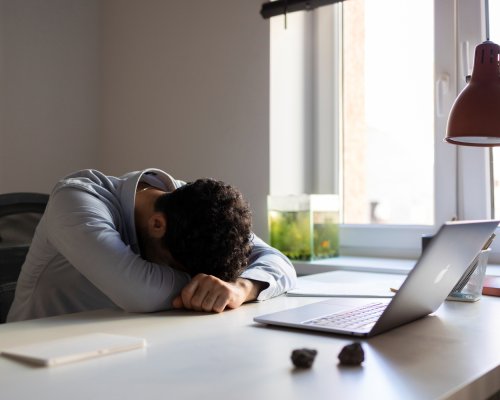 Cansaço persistente pode ser sinal de problemas de saúde