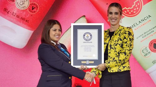 O Boticário quebra recorde mundial e conquista um título do Guinness World Records com lançamento de linha inspirada na melancia