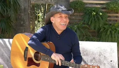 O cantor Chrystian, que já formou dupla sertaneja com Ralf, morreu nesta quarta-feira (19), aos 67 anos.