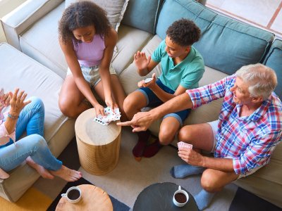 Brincar: confira a importância das atividades lúdicas na vida adulta