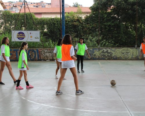 Instituto CADES comemora o Dia da Menina com projetos que aliam a inclusão e a diversidade de gênero