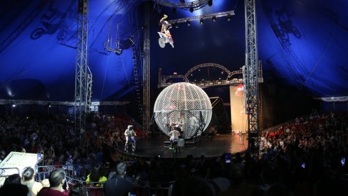  Noite de gala no Mirage Circus encanta com presenças ilustres