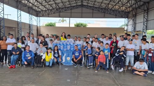 Entrevias mobiliza colaboradores e arrecada chocolates para ação solidária em três cidades