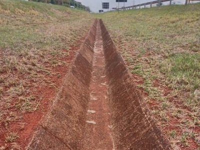 Entrevias intensifica manutenção no sistema de drenagem das rodovias