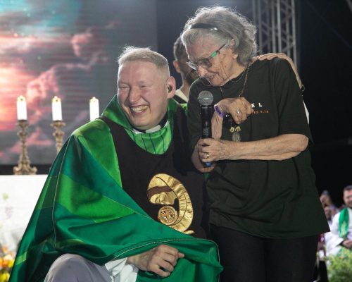  Hallel Franca anuncia primeiras atrações e terá padre Marcelo Rossi e frei Gilson na edição de 2025