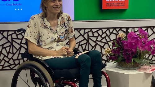 ShoppingSantaÚrsula recebe lançamento do primeiro livro de Poliana David